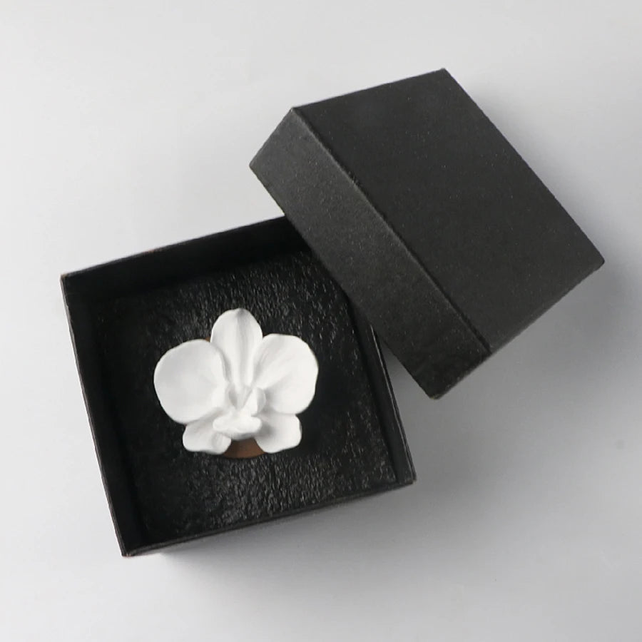 Flower Aroma Diffuser – DIY Fragrance Decoration